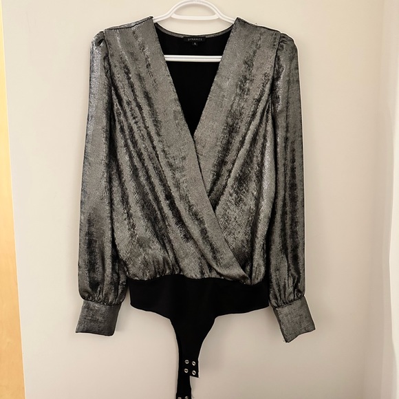 Dynamite, silver, medium top. - Picture 1 of 7